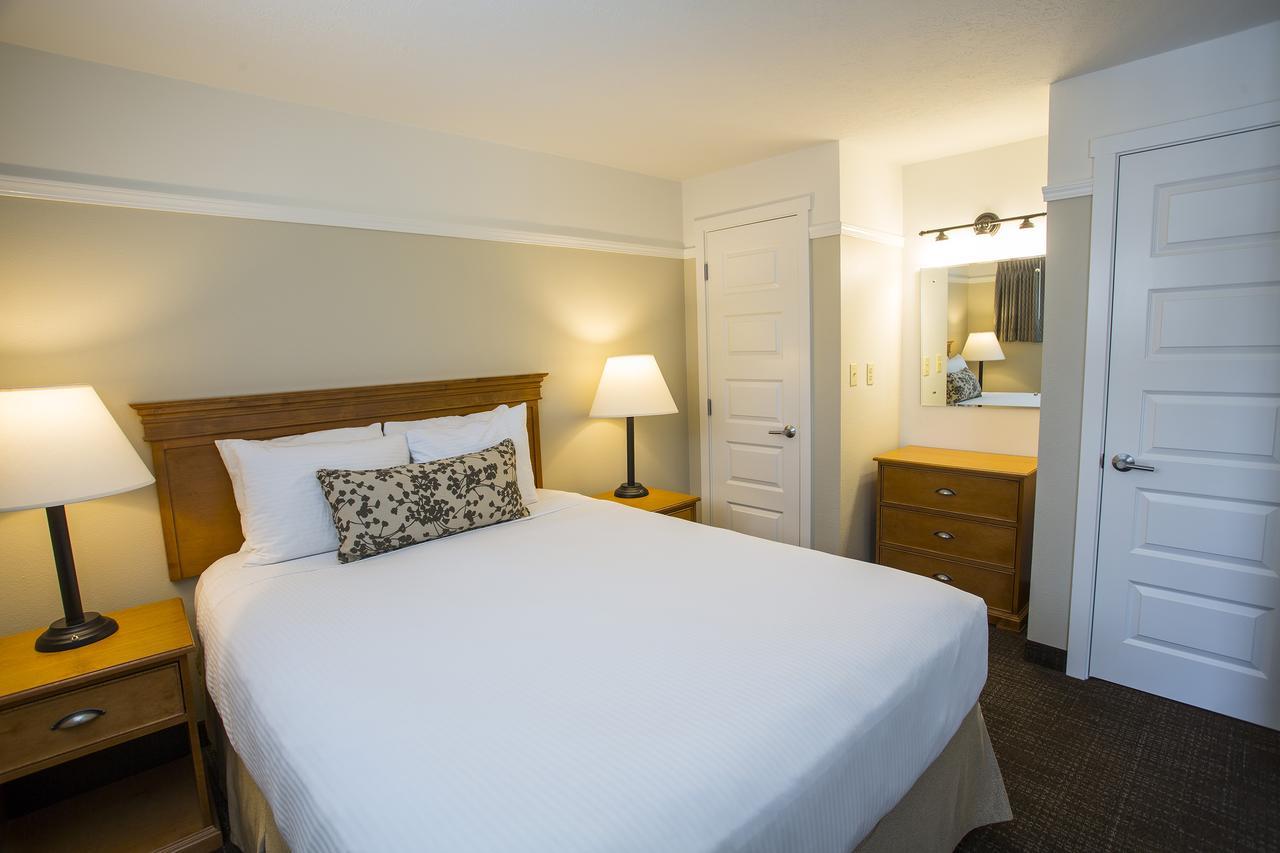 Looking Glass Inn Lincoln City Esterno foto