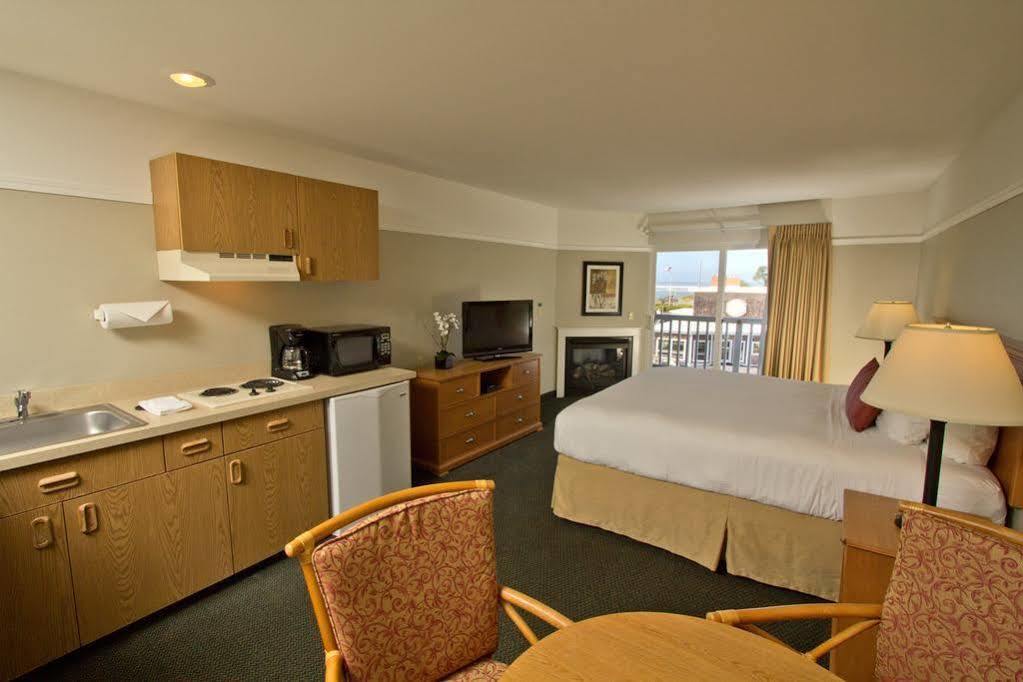 Looking Glass Inn Lincoln City Esterno foto